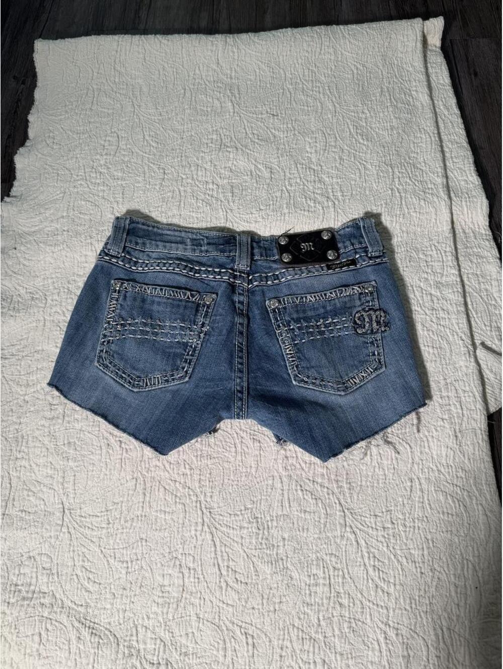 Miss Me blue denim shorts size 28